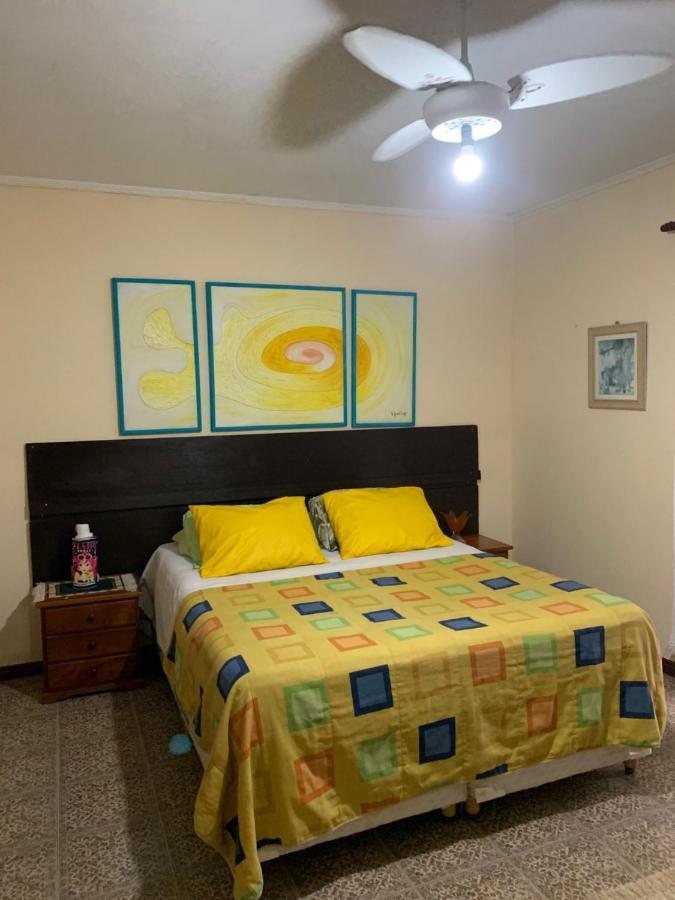 Lindo Sobrado Amarelo -Proximo A Praia Mongaguá Exterior foto