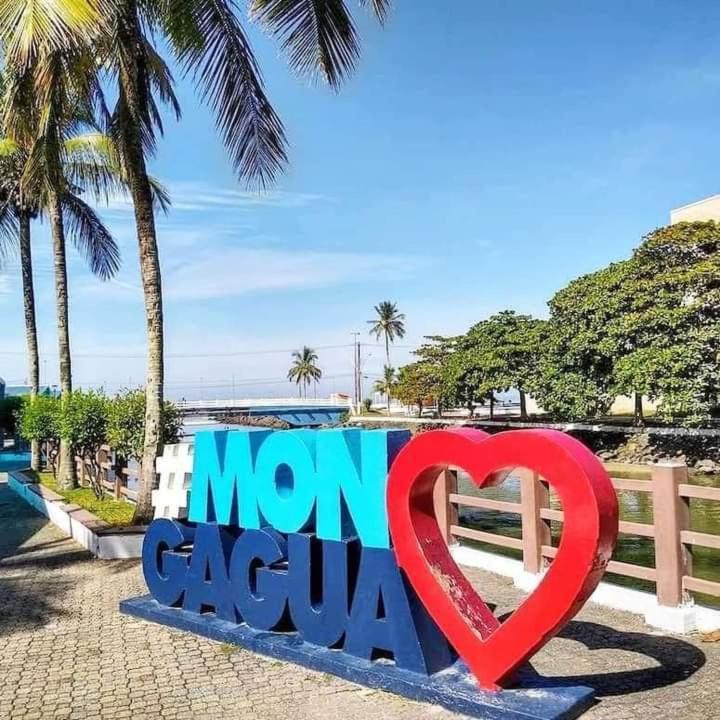 Lindo Sobrado Amarelo -Proximo A Praia Mongaguá Exterior foto
